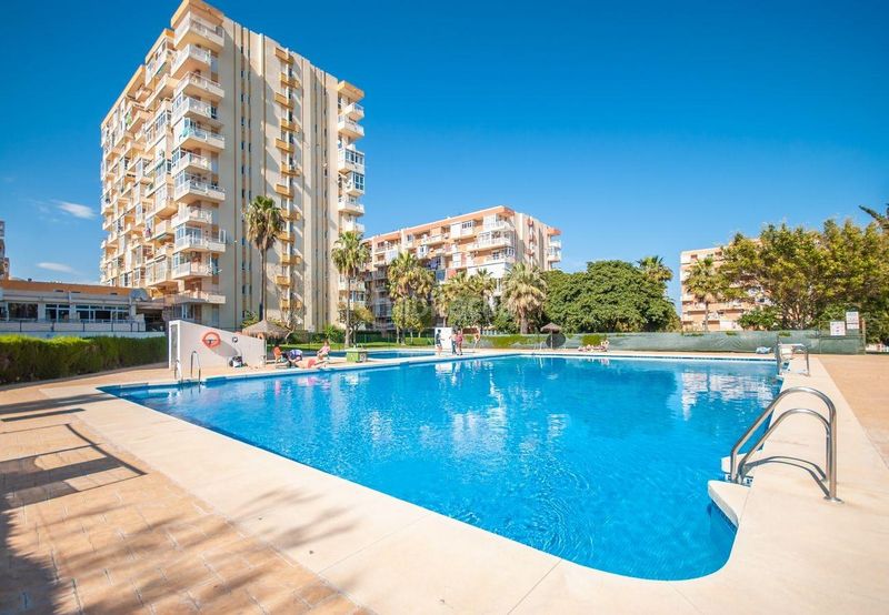 Foto d7e144c3-e50a-4b37-8091-dfc385ce5a12. Apartament amb piscina a Parque de la Paloma Benalmádena