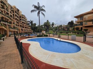 Piso  Calle de los tomillos. Piso en venta de 3 dormitorios, parking privado y piscina en tor