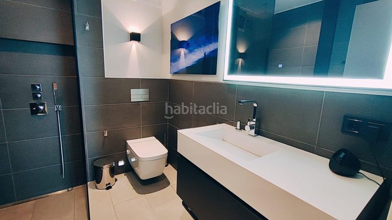 Foto 7eab728e-7e61-4655-9f6f-afbb392a444f. Pis amb calefacció a Puerto Deportivo Fuengirola