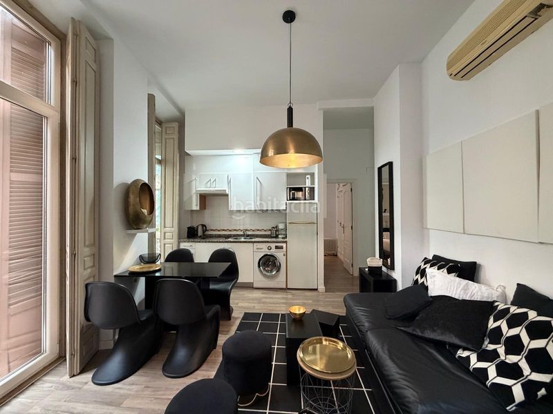 Foto d87d9b66-654a-491d-9af7-0503285d29f4. Rent flat in Centro Histórico Málaga