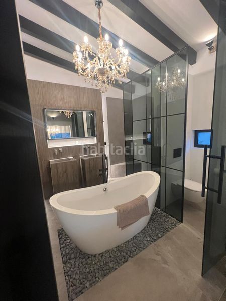 Foto 03baede5-eaef-472c-b03a-30e76ebc043e. Xalet amb aparcament piscina a Nueva Andalucía centro Marbella