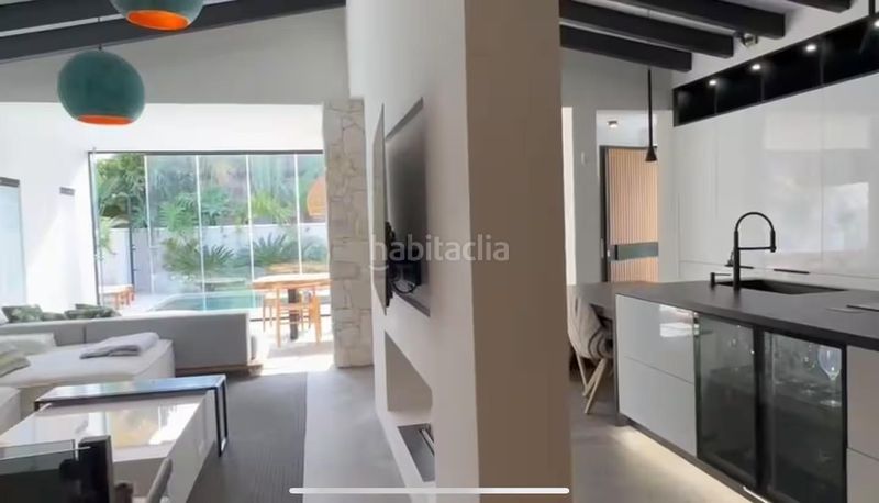 Foto 40b34e3b-3fd7-44b0-8154-a516a32948f6. Xalet amb aparcament piscina a Nueva Andalucía centro Marbella