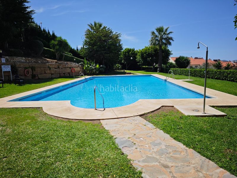 Foto 9f93a535-5d8e-4e75-b1c8-9762a2ce3d8c. Pis amb aparcament piscina a Torreblanca del Sol Fuengirola