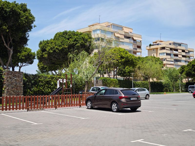 Foto 2c880e07-04c7-46b1-b34e-45c817f4544a. Pis amb aparcament piscina a Castillo Sohail - Myramar Fuengirola