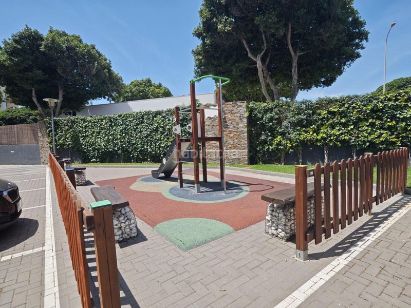 Foto d08af676-65df-447b-abfd-0ab42fe1caa6. Pis amb aparcament piscina a Castillo Sohail - Myramar Fuengirola
