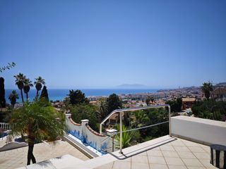 Lloguer Xalet a Lo Cea. Espectacular villa en rincon de la victoria con vistas panoramic