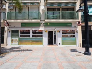 Lloguer Local Comercial a Puerto Deportivo. Traspaso restaurante en excelente zona centrica