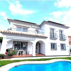 Location Chalet à Castillo Sohail - Myramar. Alquiler temporada villa independiente en fuengirola centro con
