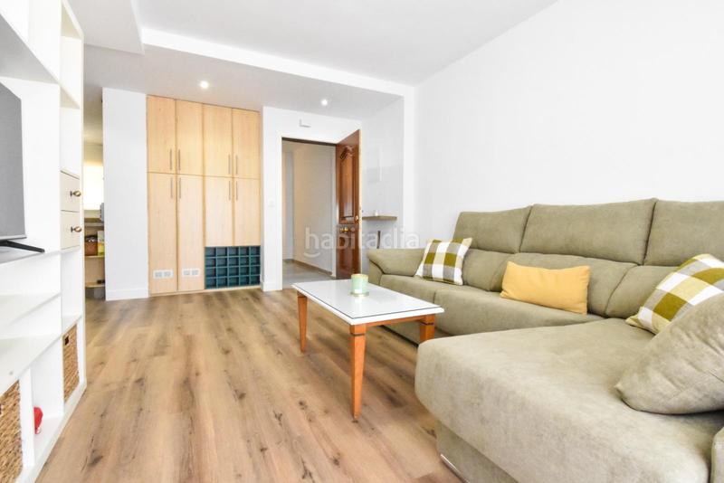 Foto 2110a8bb-0567-4f26-9bac-52f4f7789e92. Alquiler apartamento alquiler piso 2 dormitorios primera linea playa en centro en Fuengirola