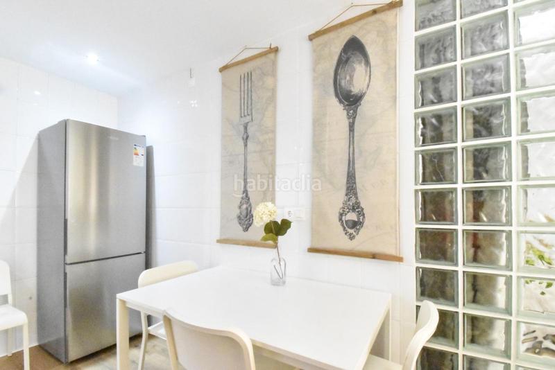 Foto e9a56154-6ee1-441d-a770-a5eb770f94f2. Alquiler apartamento alquiler piso 2 dormitorios primera linea playa en centro en Fuengirola