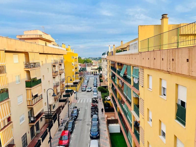 Foto 54d044d5-c63e-40fe-bfb3-e6fccc04c84e. Alquiler piso alquiler de larga temporada, lagunas 2 dormitorios, terraza y garaje en Mijas