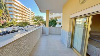 Apartament a La Cala Mijas. Fantástico apartamento situado en fuengirola, en la zona sohail.