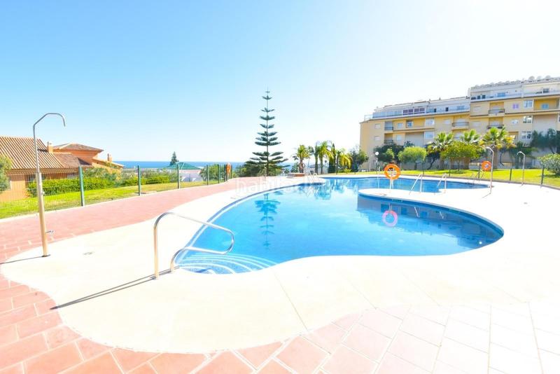 Foto 16801d27-5f7a-4885-9ef8-c1d1427e5144. Apartament amb calefacció aparcament piscina a la cala Mijas Mijas