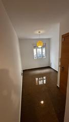 Appartement  Calle río guadiaro. Encantador apartamento en planta baja situado en las lagunas.