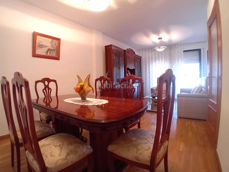 Foto 9a162eaa-a74e-42f0-9e7b-24ca76a1328f. Pis amb calefacció aparcament a Ave María Palencia