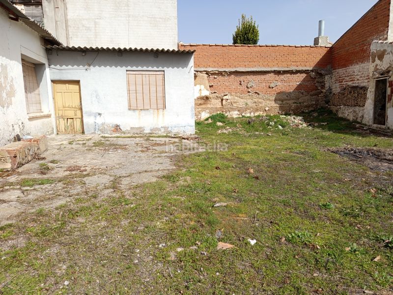 Foto b3bb5403-de04-4d5d-a55c-49f43d271355. Casa amb xemeneia a Corral de Almaguer