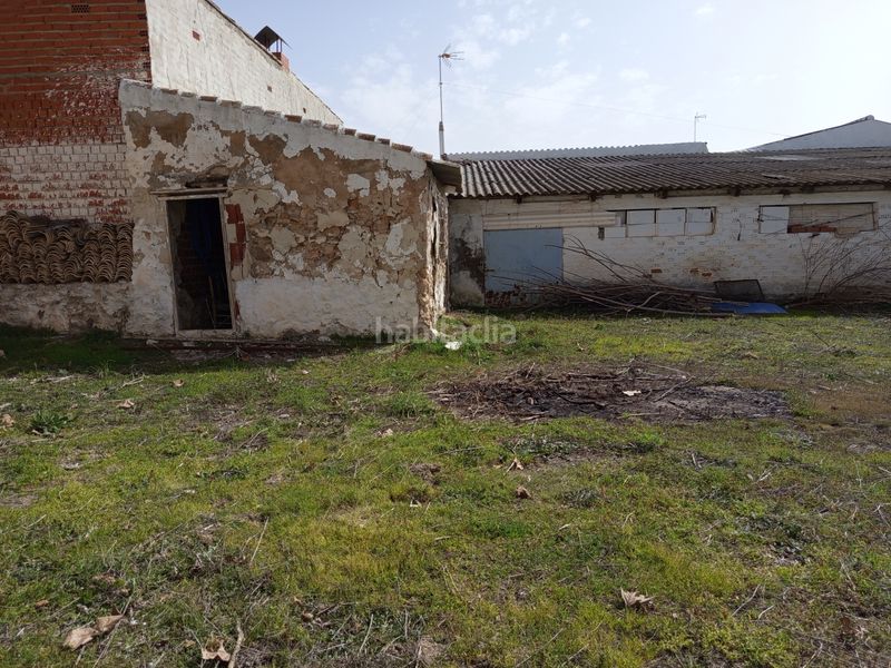 Foto c5260e6e-d308-43e6-a5eb-2187414980b4. Casa amb xemeneia a Corral de Almaguer