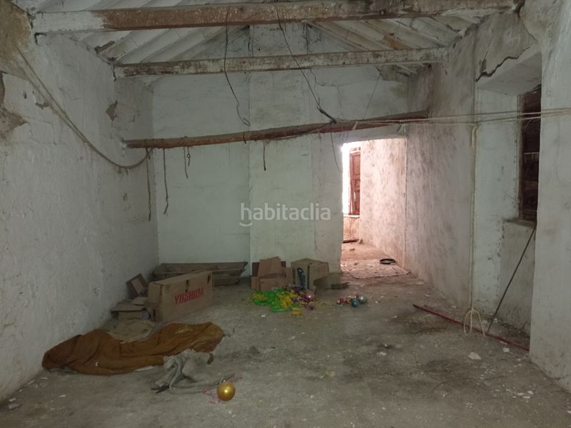 Foto f6ce6486-6d5a-4a0d-94d3-99e6aa122a4b. Casa amb xemeneia a Corral de Almaguer