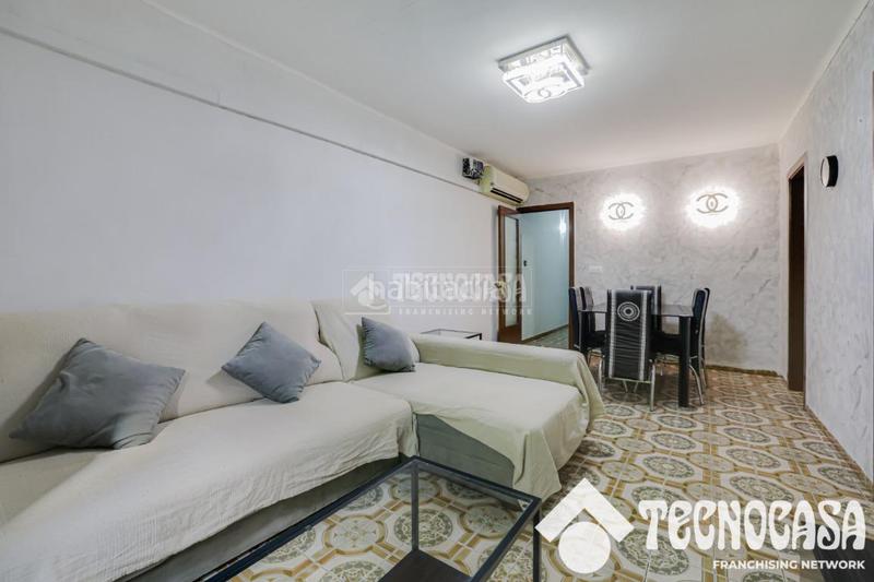 Foto 2bf34a0c-8fa4-4920-b521-76dff0eb4bc9. Piso  en venta en Fondo Santa Coloma de Gramenet