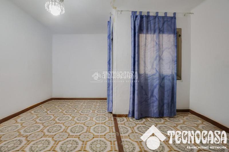 Foto 719984d4-6fca-4079-8241-de494ce3643e. Piso  en venta en Fondo Santa Coloma de Gramenet