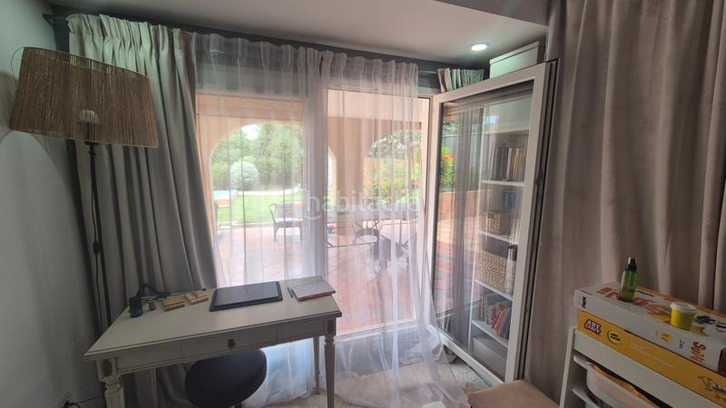 Foto 010248c2-fd74-407b-a904-1124c7c51e2e. Xalet amb xemeneia calefacció aparcament piscina a Eliana (l´)