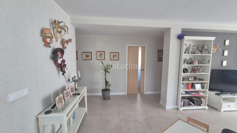 Foto 97fd57a1-6245-4ec8-befe-1394251610ad. Xalet amb xemeneia calefacció aparcament piscina a Eliana (l´)