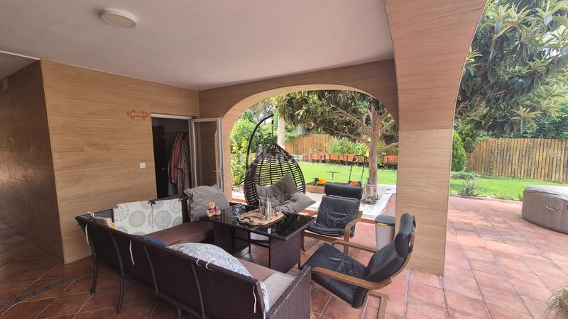 Foto df28e12d-cf20-4c9e-bc63-4c7c88402974. Xalet amb xemeneia calefacció aparcament piscina a Eliana (l´)