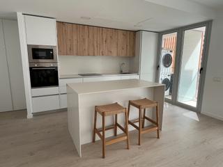 Pis en Carrer d'ngel villena 32. Su vivienda familiar clase a en valencia