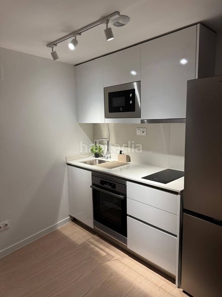 Foto c2a8a601-052d-4d39-9868-839aa5f0cf95. Loft a carrer de la borrasca 19 a Sant Isidre Valencia