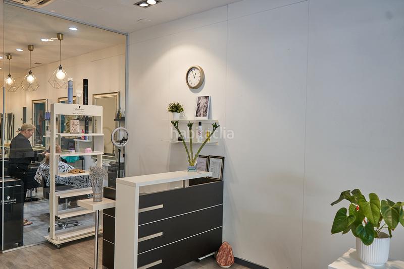 Foto 3aae401d-72e8-4a6d-bb9e-3a8df25168ef. Pas-de-porte local commercial dans carrer d'alboraia 16 dans Valencia