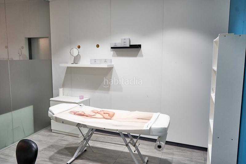 Foto 6c1f23be-0f2b-4cb8-a0f4-3403941871bd. Transfer business premise in carrer d'alboraia 16 in Valencia