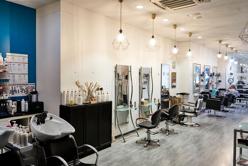 Foto dcc98b1a-2615-47cc-81e1-99dd473c4af3. Transfer business premise in carrer d'alboraia 16 in Valencia