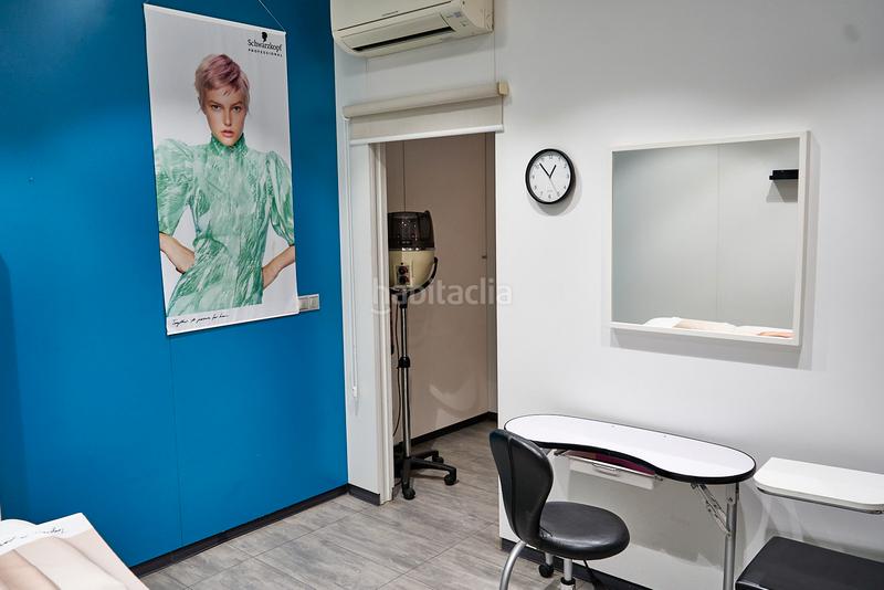 Foto e5324395-a5c4-445f-afa3-4487722ae2ff. Traspàs local comercial a carrer d'alboraia 16 a Valencia