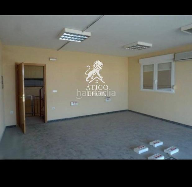 Foto cebf5b1c-cd18-4347-bb14-d1c3129e126a. Fabrikhalle in Santovenia de la Valdoncina