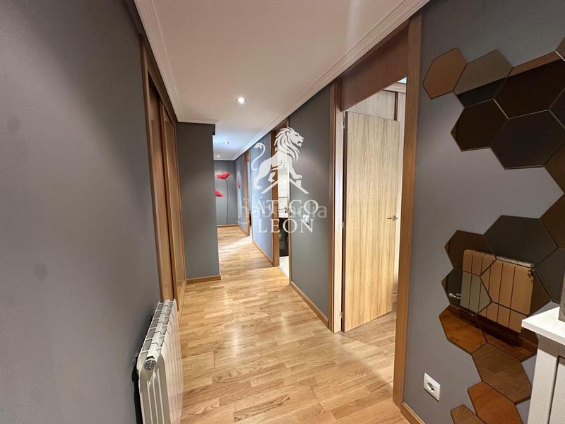 Foto 4f6057f9-2d72-44dd-bee0-74643b600fd0. Appartement avec chauffage parking dans Casco Antiguo León