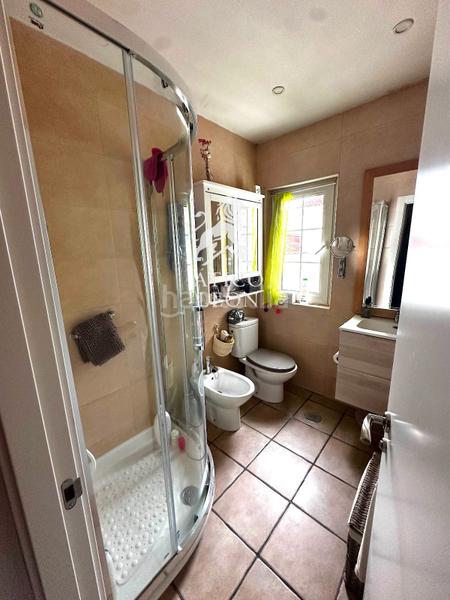 Foto b49761d1-7b6e-4d8c-b430-b6fc11c031f9. Penthouse with heating in Trobajo del camino