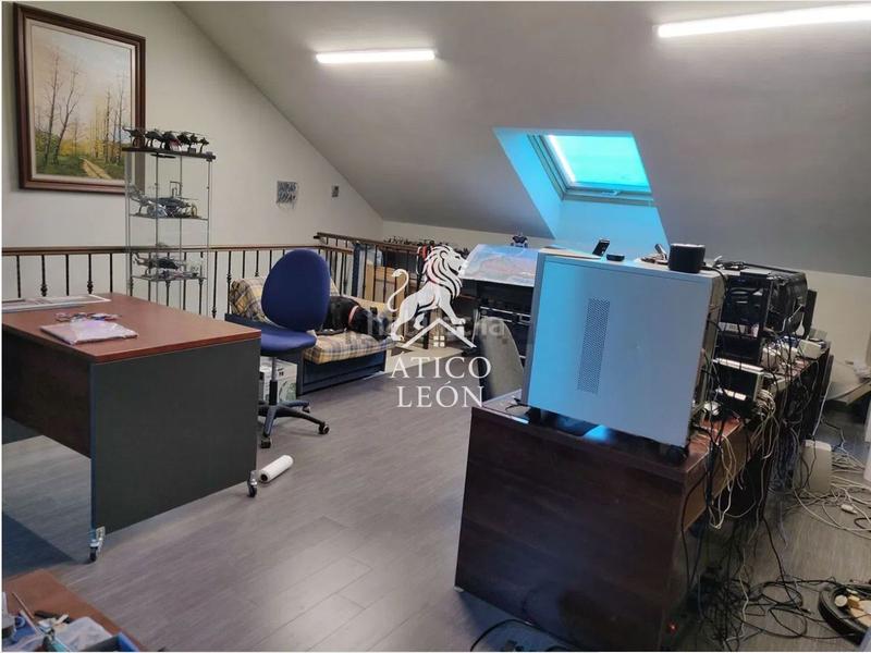 Foto c0ca161a-4a6c-474f-a201-a22080d390dd. Reihenhaus mit heizung parking in Sariegos