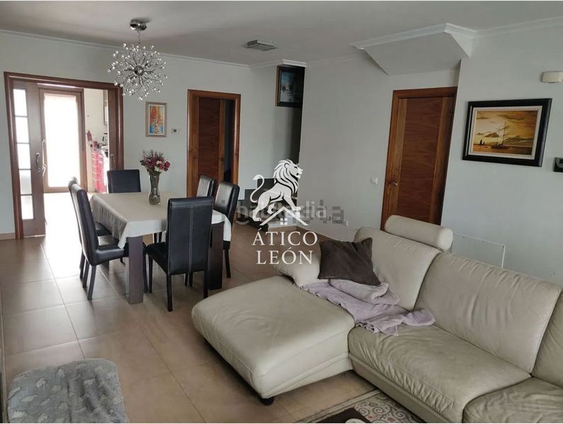 Foto bb71a352-6679-4f8e-ae2b-3144a3fc29d0. Casa adossada amb calefacció aparcament a Sariegos