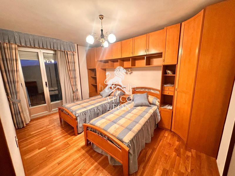 Foto d5dc1d2e-244f-4bed-963f-ca9361a733c0. Apartament amb calefacció a San Esteban León