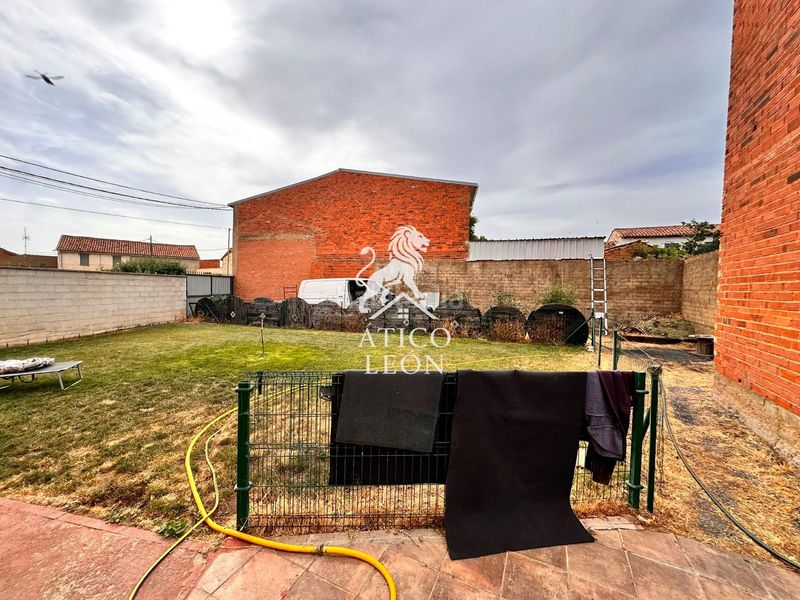 Foto 5caae055-6ea8-442a-9916-bf21b6542c66. Casa amb calefacció aparcament a Valdefresno