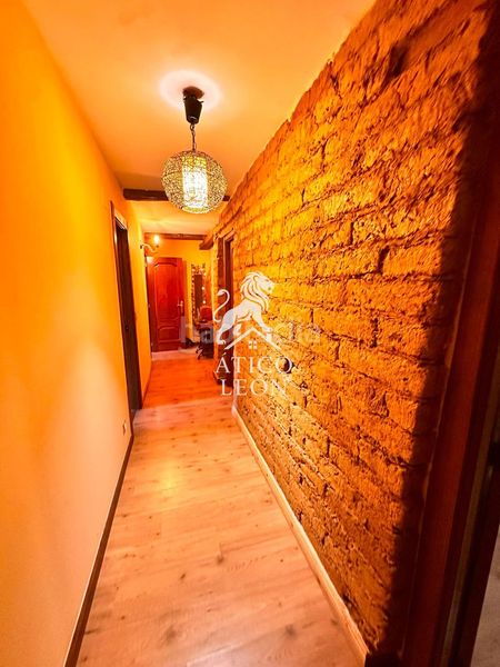 Foto ce186609-28c8-4263-9d75-d32278e23165. Casa amb calefacció aparcament a Valdefresno