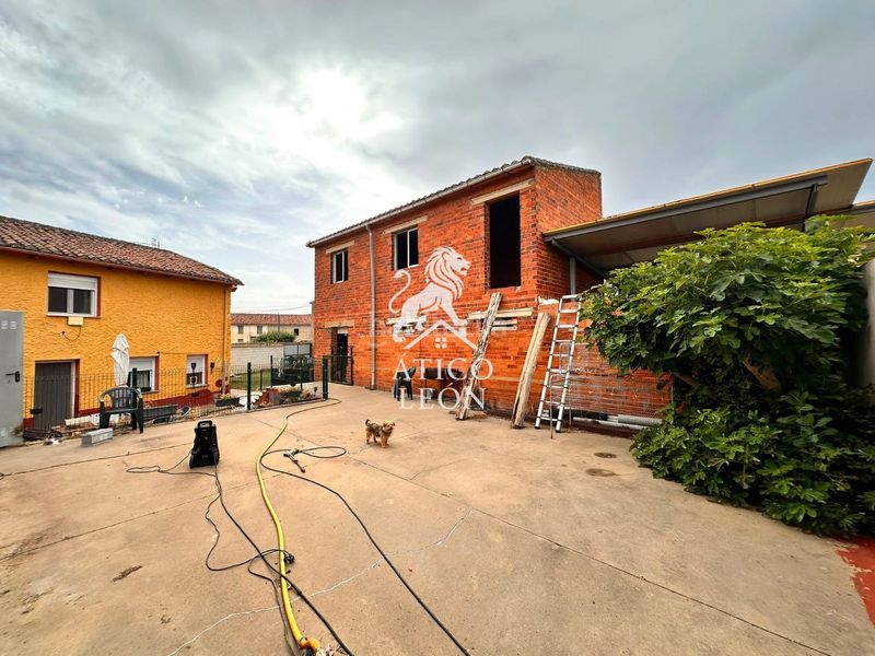 Foto e64d950e-c3ae-4369-93f5-0d4fcaa24698. Casa amb calefacció aparcament a Valdefresno