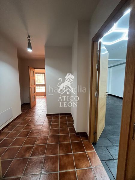 Foto 17df0ae3-9ed8-4a29-a0c6-e155d0f5b9de. Semi detached house with heating parking in Santovenia de la Valdoncina