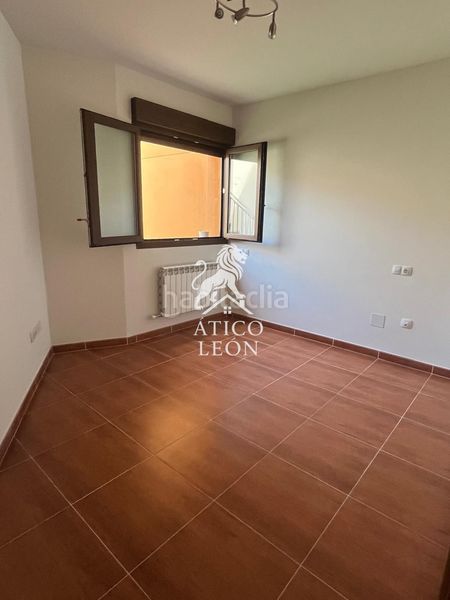 Foto 8299323f-2a15-449c-9b30-59305090c004. Semi detached house with heating parking in Santovenia de la Valdoncina