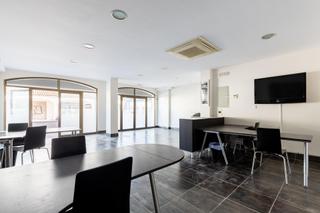 Local Comercial  Carrer de santa pona. Local comercial reformado en costa de la calma