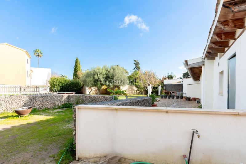 Foto 270da886-ab67-4bd4-828c-34cb8627ed83. Casa amb aparcament piscina a Son Sardina Palma de Mallorca