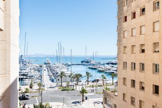 Pis a El Terreno. Exclusivo piso de 192 m con vistas al paseo marítimo