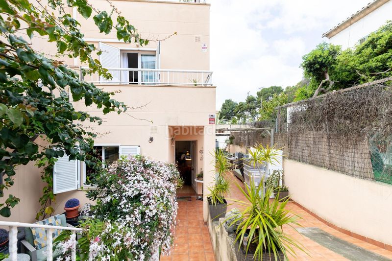 Foto 575e5809-ee33-4f29-a854-b08db09395be. Casa aparellada amb calefacció aparcament a Cala Major Palma de Mallorca