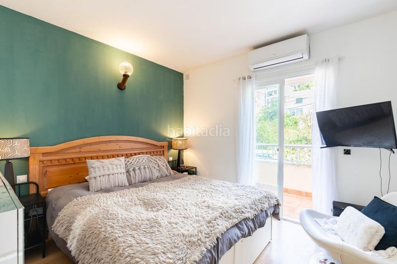 Foto 9637473e-a9f9-4112-8da8-5d8485db63b1. Casa aparellada amb calefacció aparcament a Cala Major Palma de Mallorca