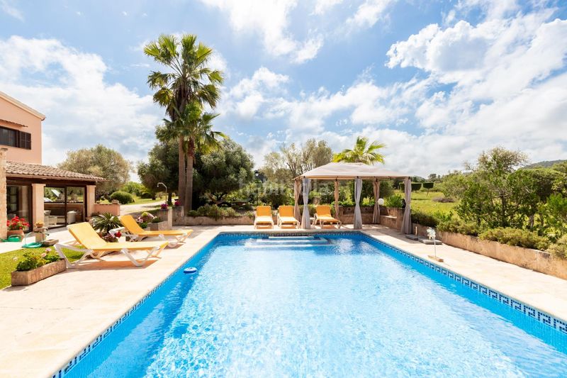 Foto 25a72544-9f85-4530-b95e-e1055fffadbf. Xalet amb aparcament piscina a Felanitx poble Felanitx